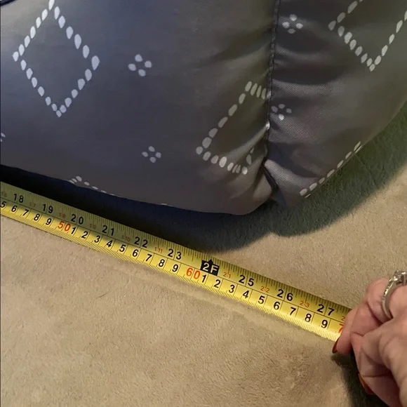 Pet Bed 🛌 - Picture 4 of 5